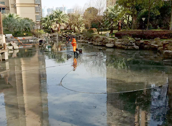 吴兴景观池淤泥清理